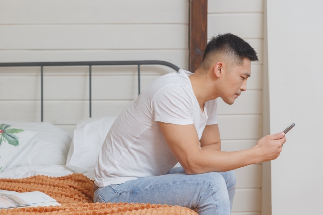 恋愛弱者の男性が使うべきはアプリじゃない？婚活の最適解を解説